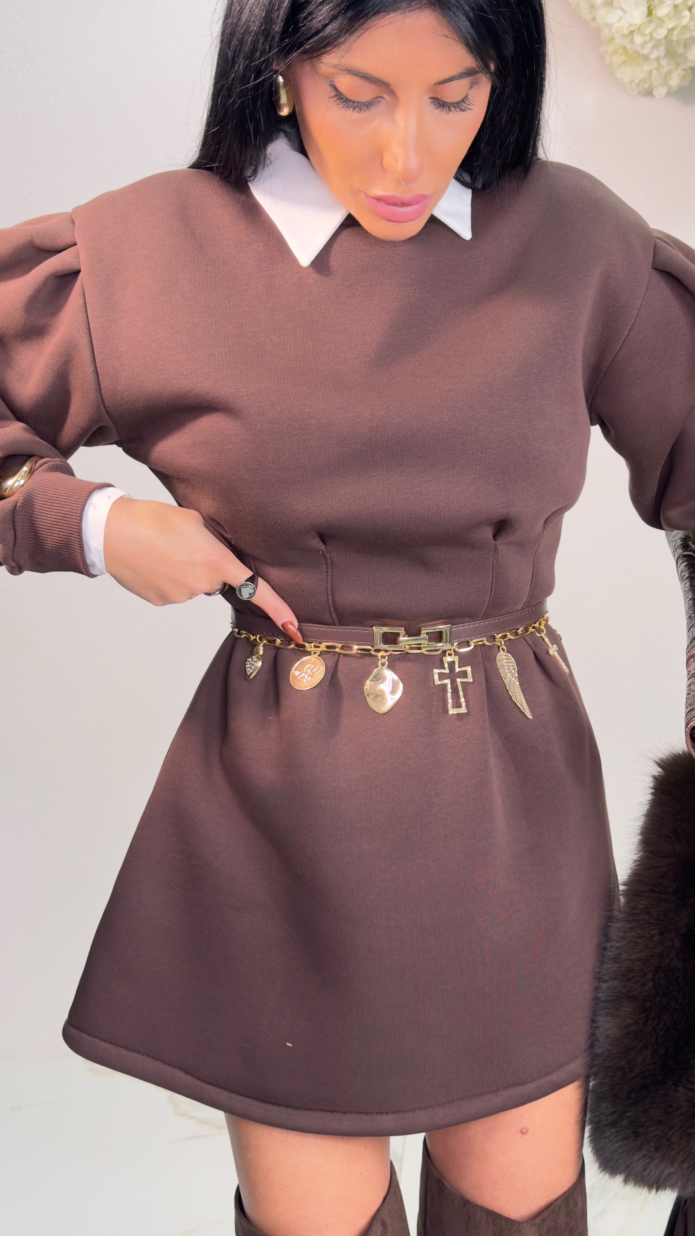 Cinturino con charm pendenti